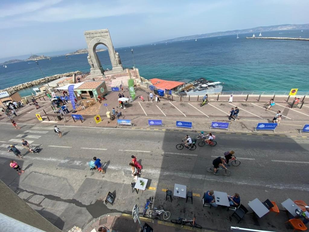 Grand Large Sur La Corniche Marseille Par Conciergerie By Sam Apartment Exterior photo